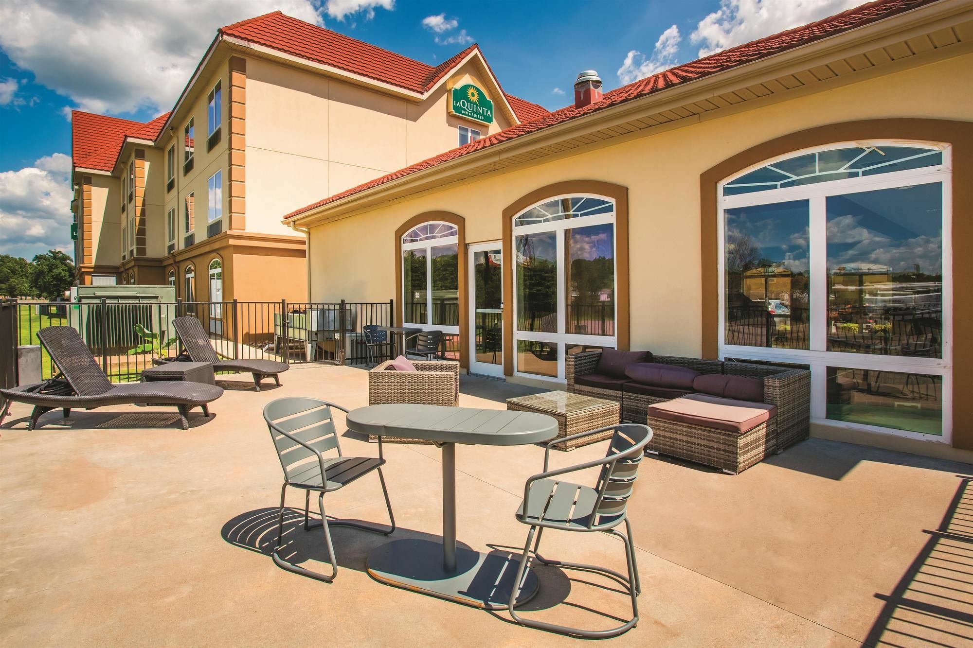 La Quinta By Wyndham Russellville Eksteriør billede